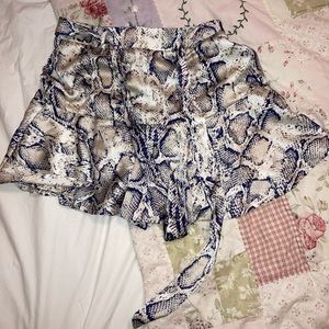 NWOT Super Cute Snake Skin Skirt